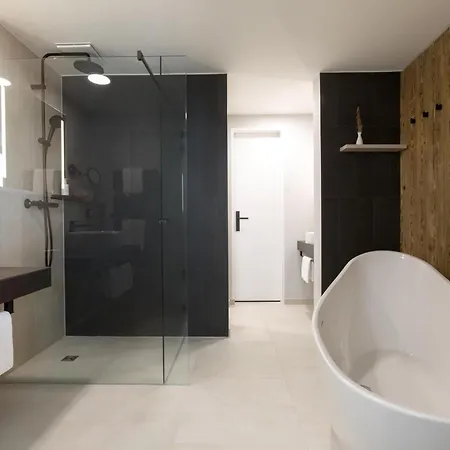 Kaiserhof فندق هيرينجسدورف