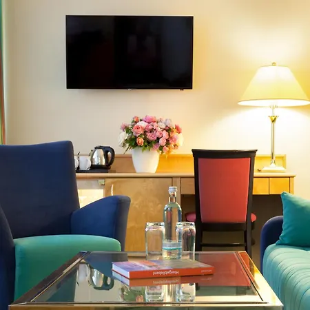 Kaiserhof Hotel 4*